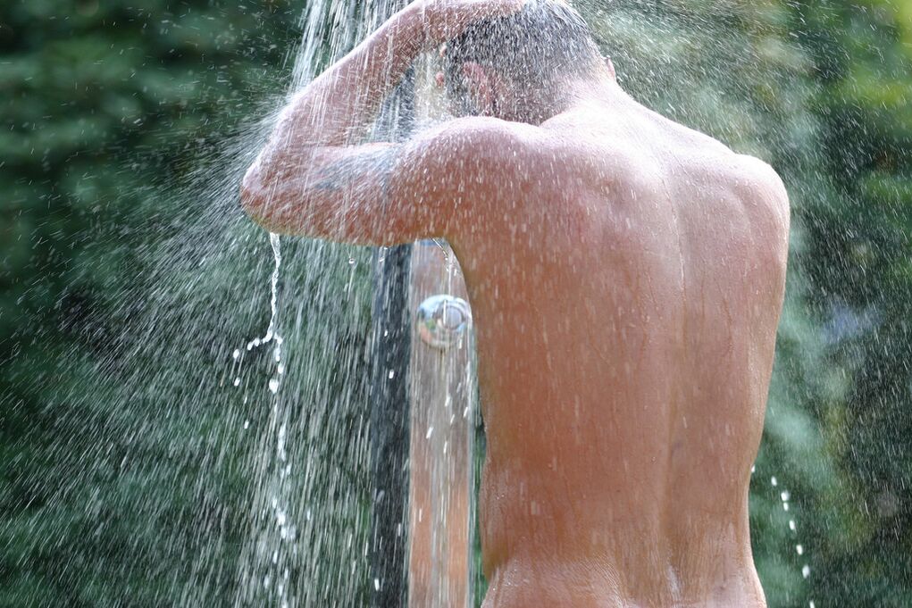 Пасля ванны з содай мужчыну неабходна прыняць прахалодны душ